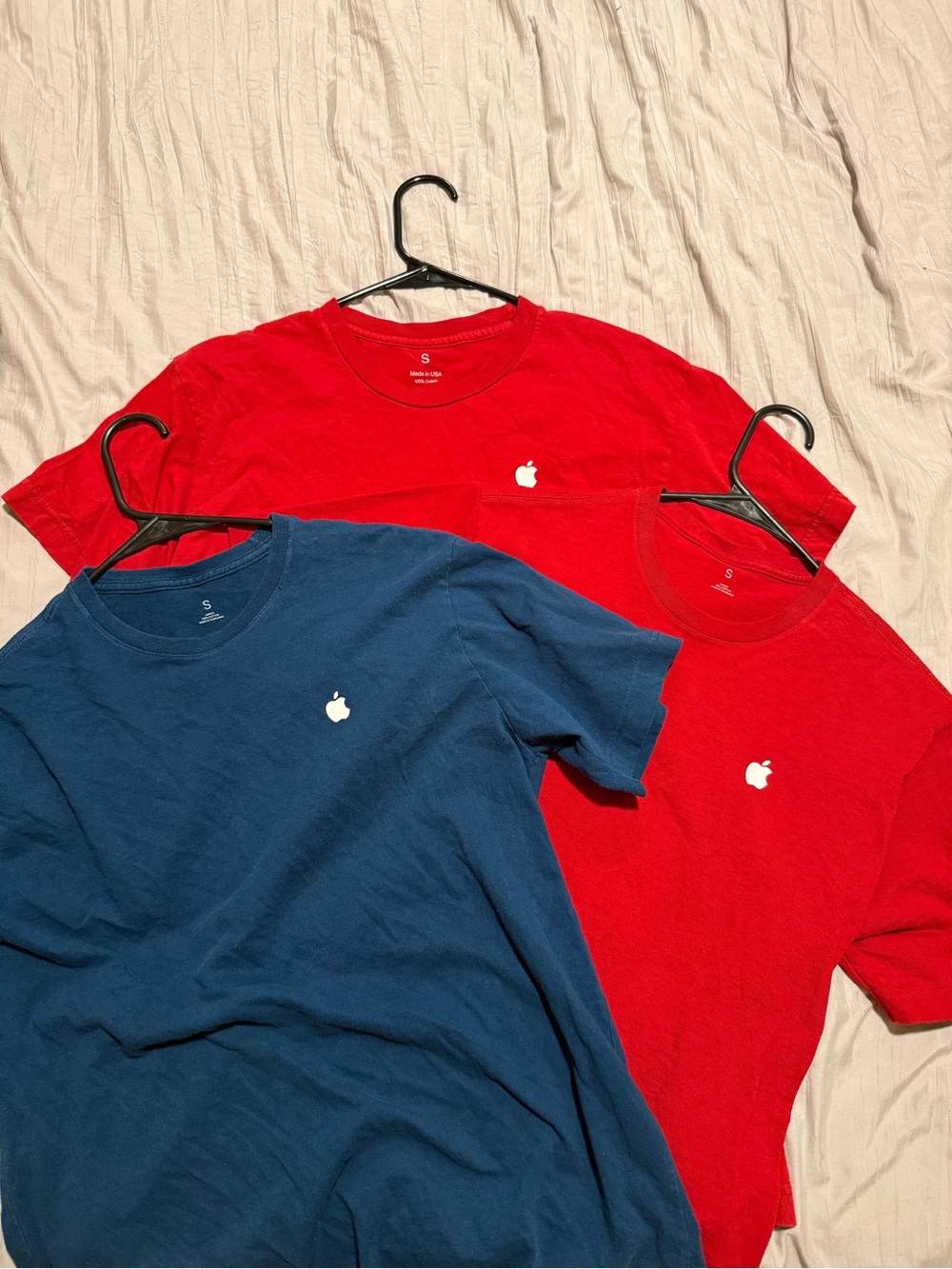 Apple Short Sleeve Crewneck Tee - Red & Blue